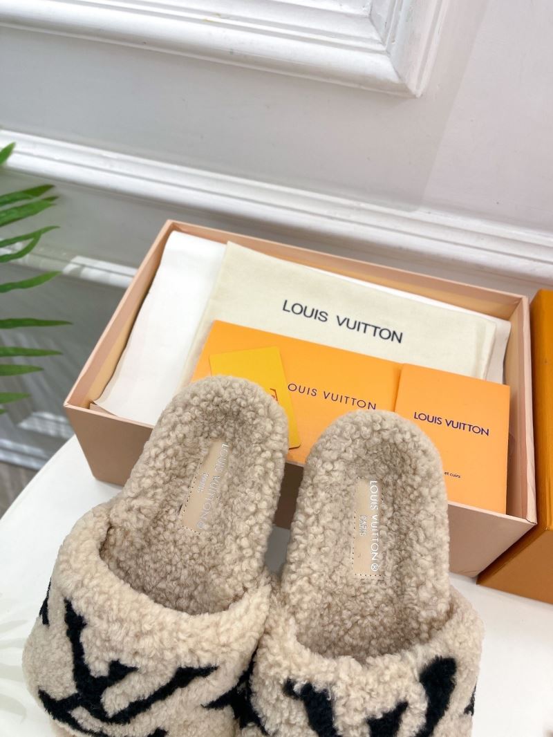 Louis Vuitton Slippers